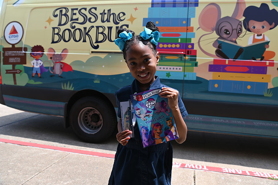Bess The Book Bus