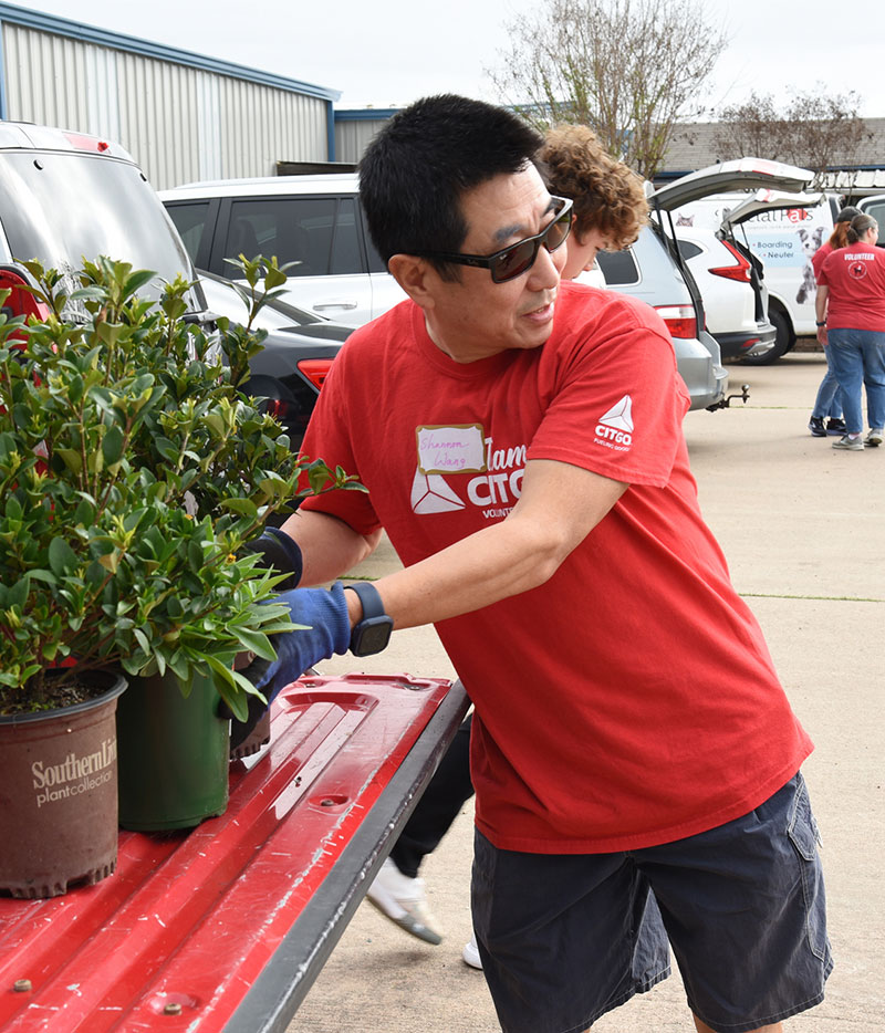 Team CITGO planting trees