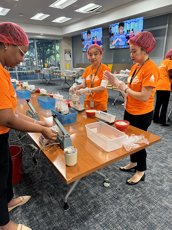 TeamCITGO health volunteers.